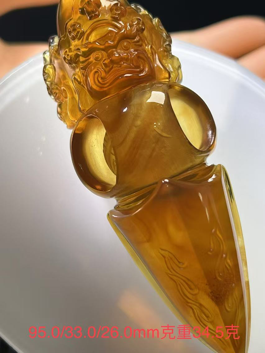 【萍姐珠宝】缅甸琥珀天然原矿精品棕珀特色亮棕红金刚杵吊坠