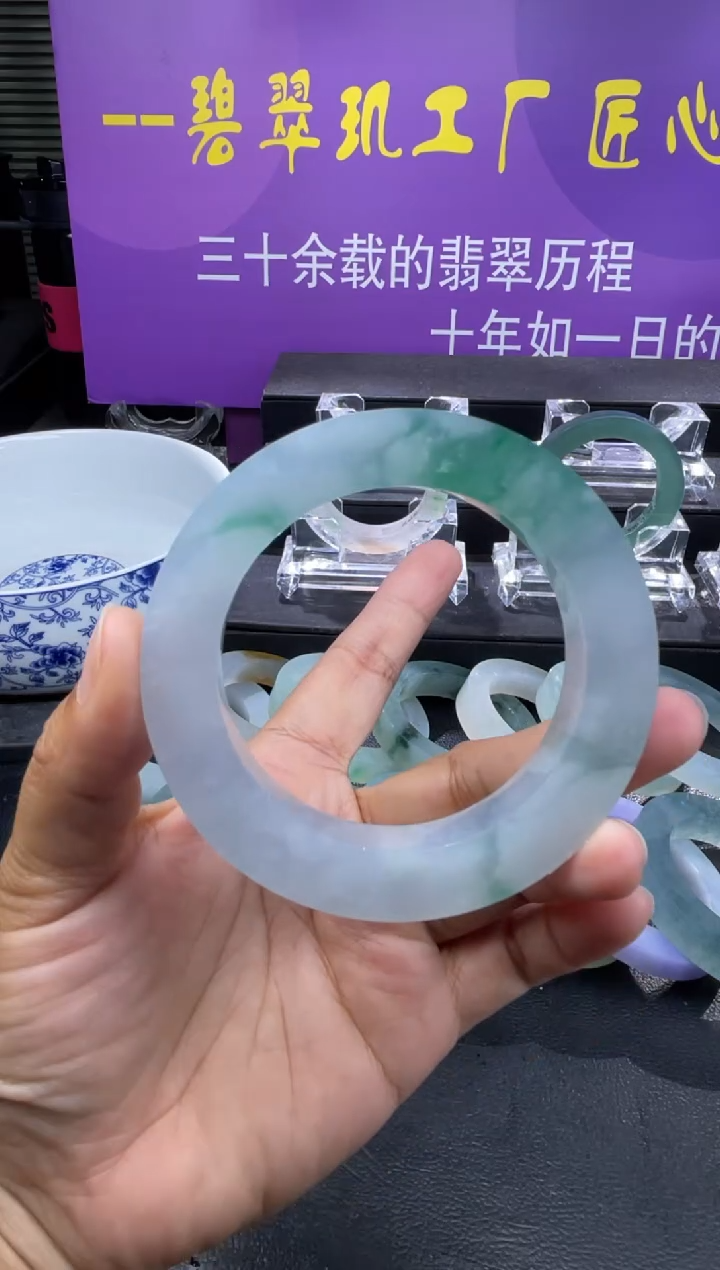 【闪购商品】定制翡翠手镯未镶嵌毛胚