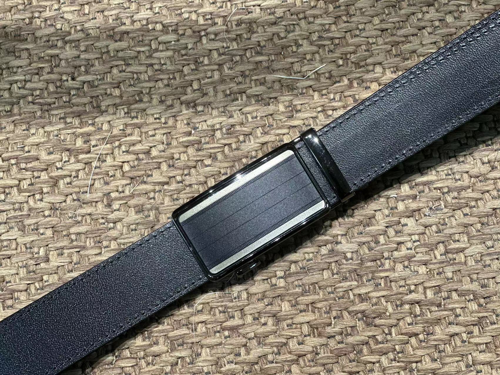 寻路人质感真皮时尚光面带扣男士商务3.5腰带 （腰围3尺2以内）