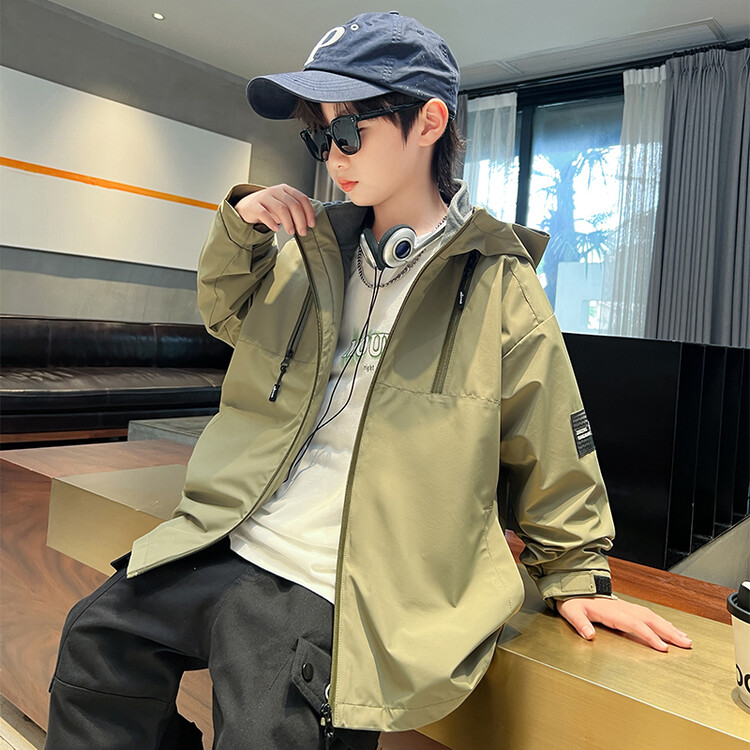 男童中大童三合一冲锋衣外套 BBBD23392