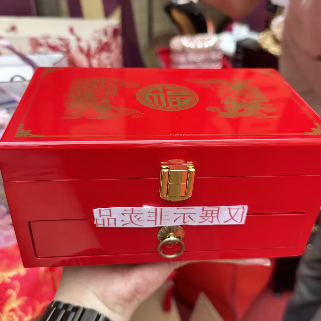 【非卖品仅做展示用】精美礼盒礼品-盒子-yq