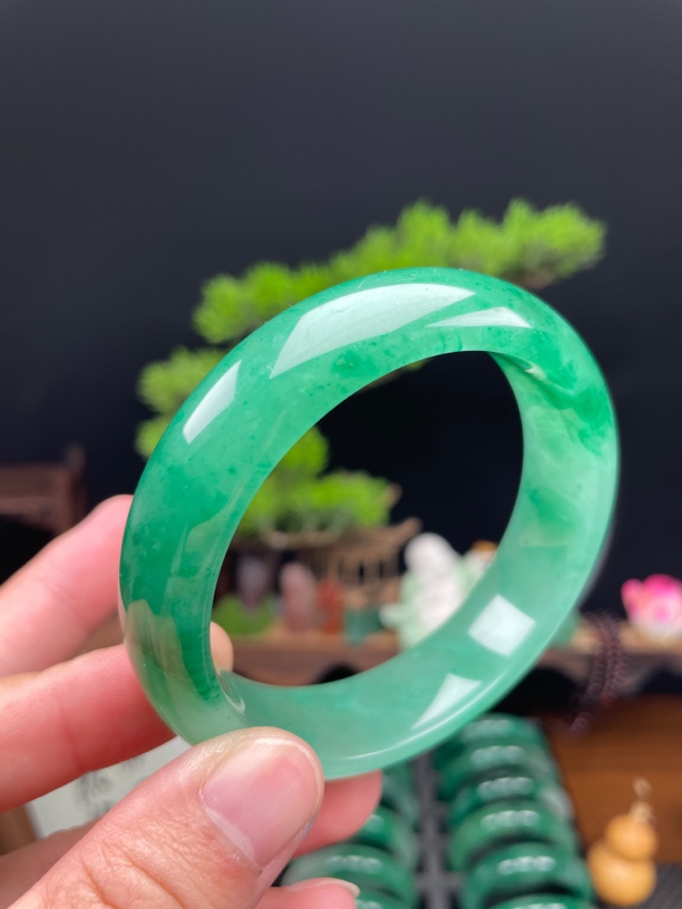 天然非洲翠A货厚装满绿62圈