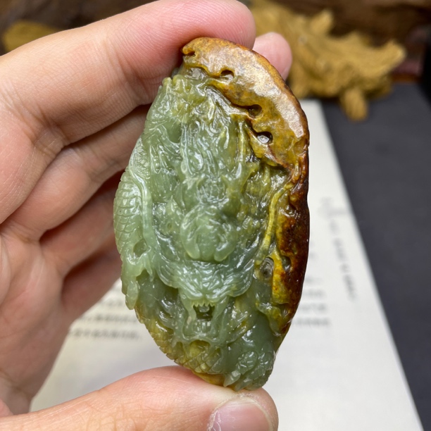 天然正品河磨玉独籽龙凤呈祥吊坠挂件毛衣链纯手工俏色巧雕老皮料