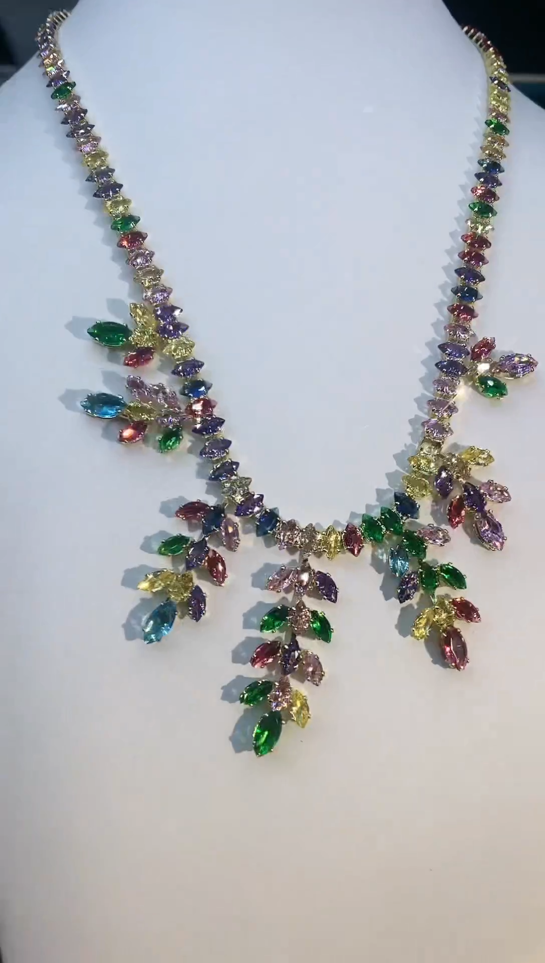 【闪购商品】金绿宝石颈饰银S925镶嵌17