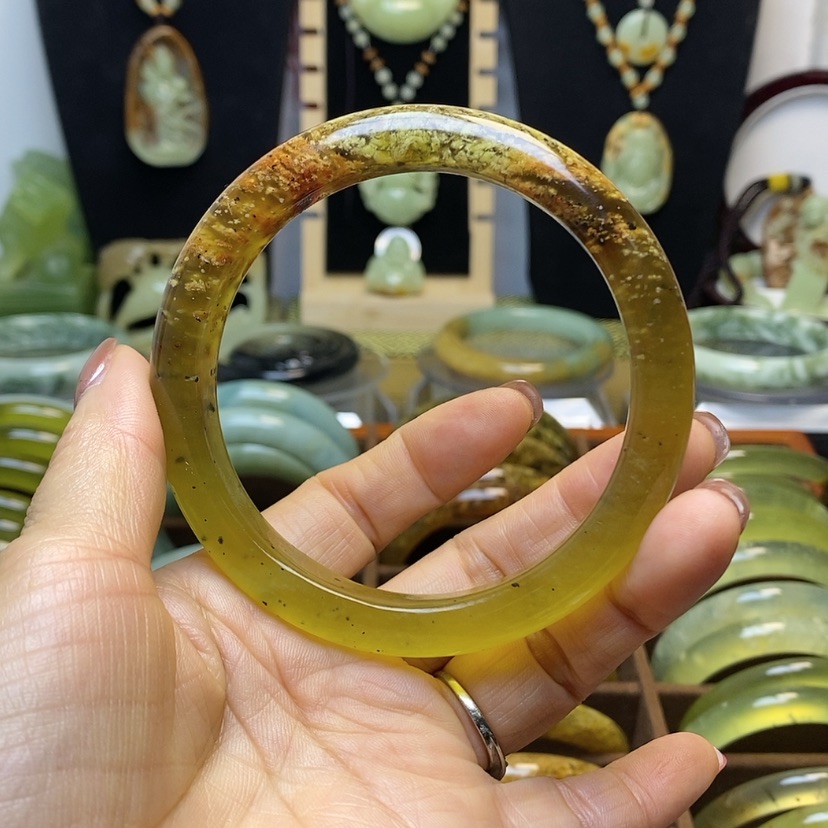 【闪购商品】蛇纹石玉手镯合金l****n