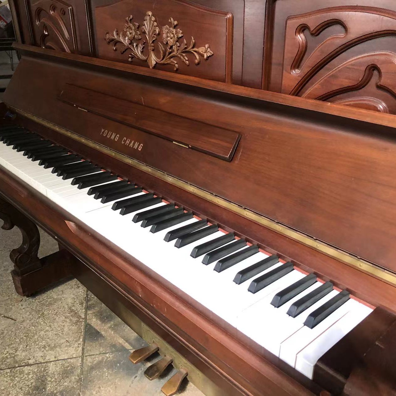 英昌立式钢琴家用练习U121中古琴优质包邮工厂店销售