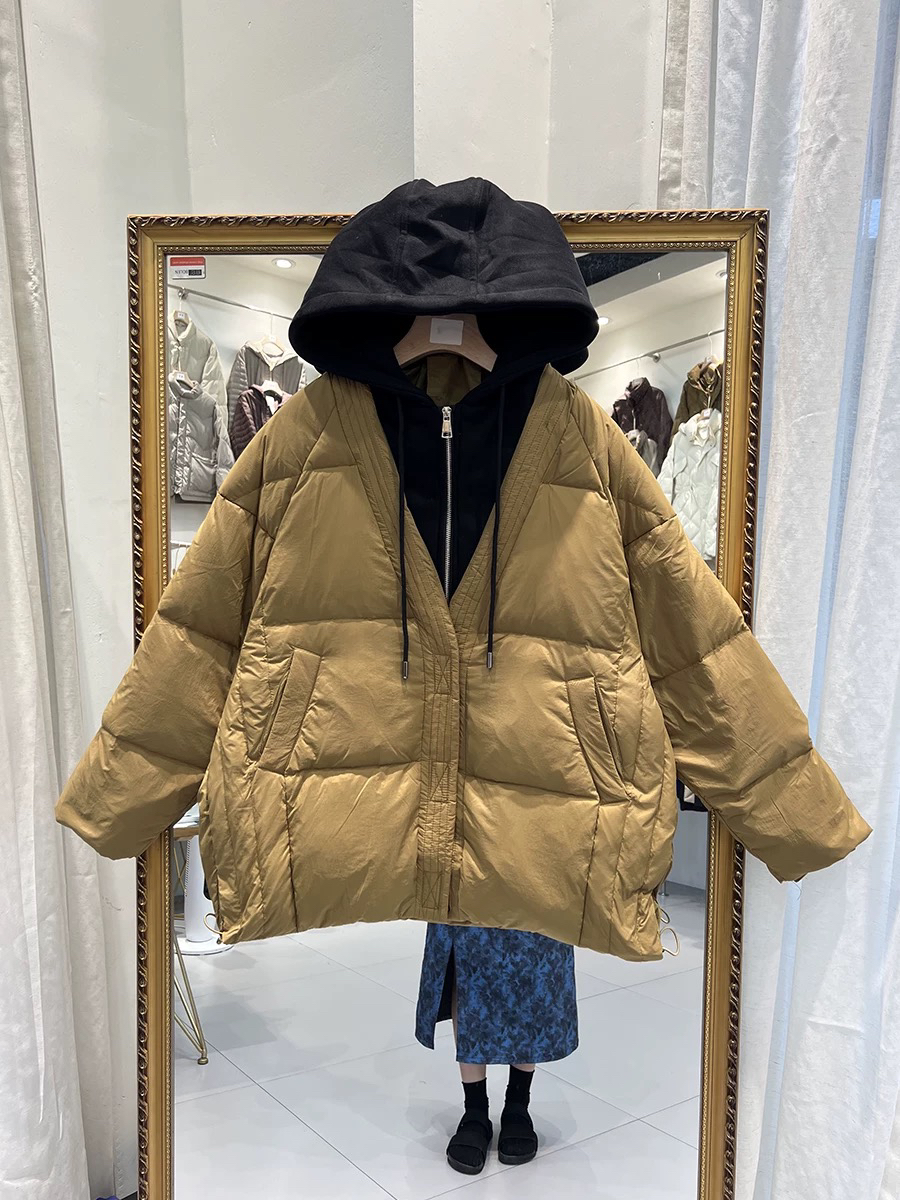 2024年冬新款女中长款羽绒服韩版卫衣帽V领假两件保暖白鸭绒外套