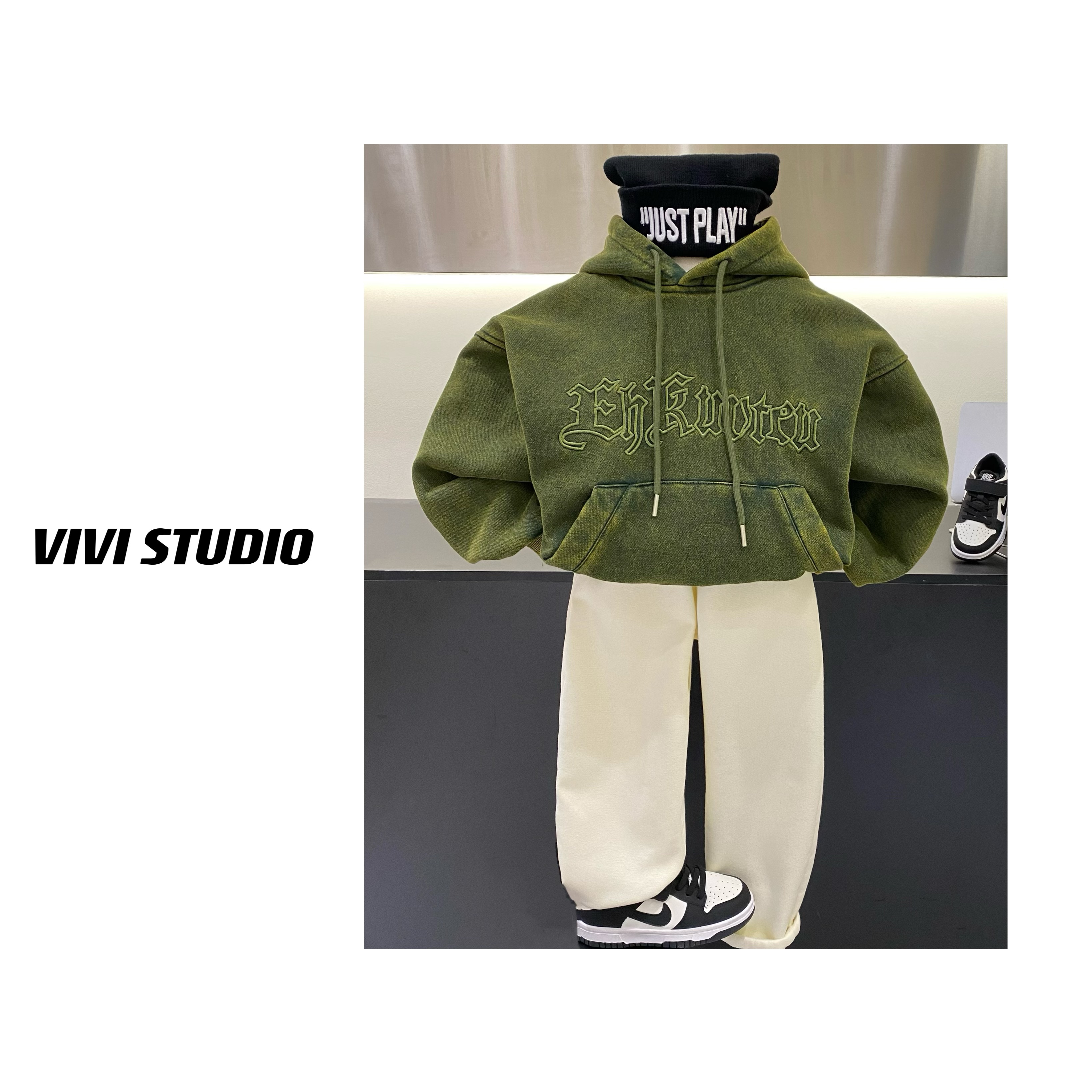 VIVI亲子装  「独家设计」2023年冬款刺绣字母水洗连帽加绒卫衣