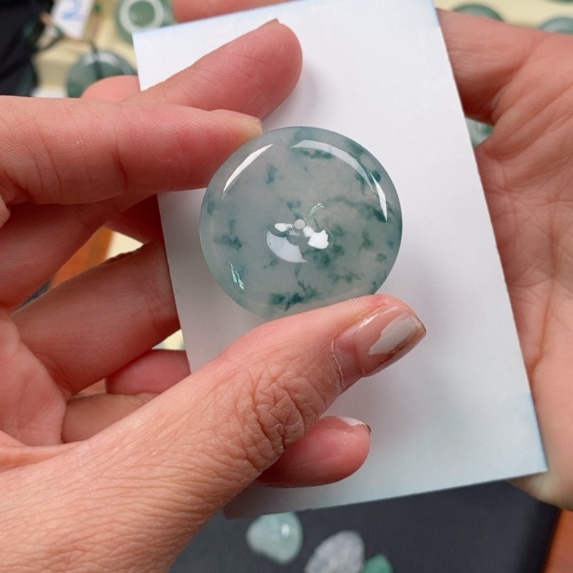 【闪购商品】翡翠颈饰未镶嵌沿**开