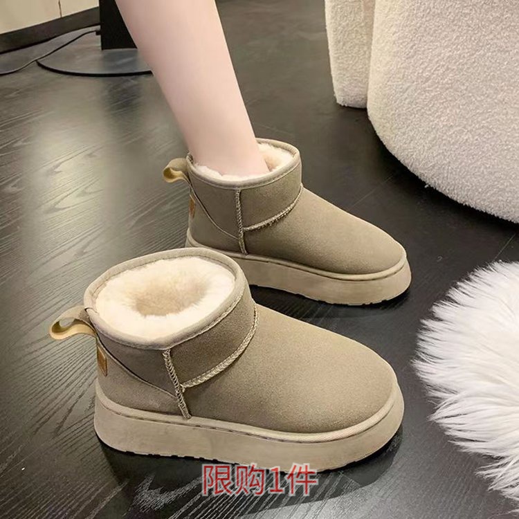雪地靴新款时尚短筒加厚保暖棉鞋情侣款绒面套筒冬季低跟