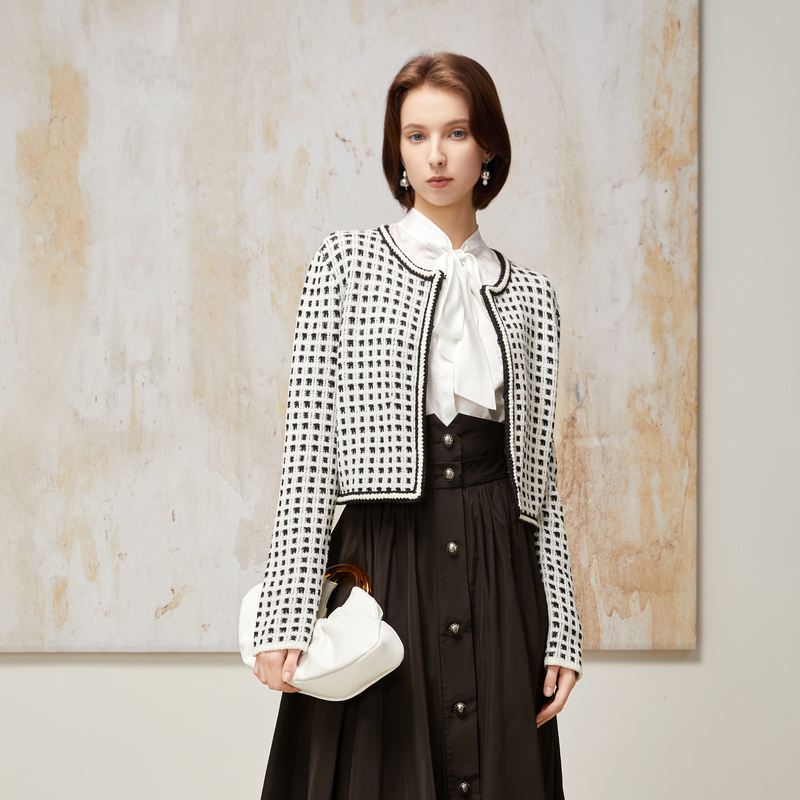 【诗语专属】恩曼琳早春新款小香风格纹肌理感针织开衫外套EANEAI05