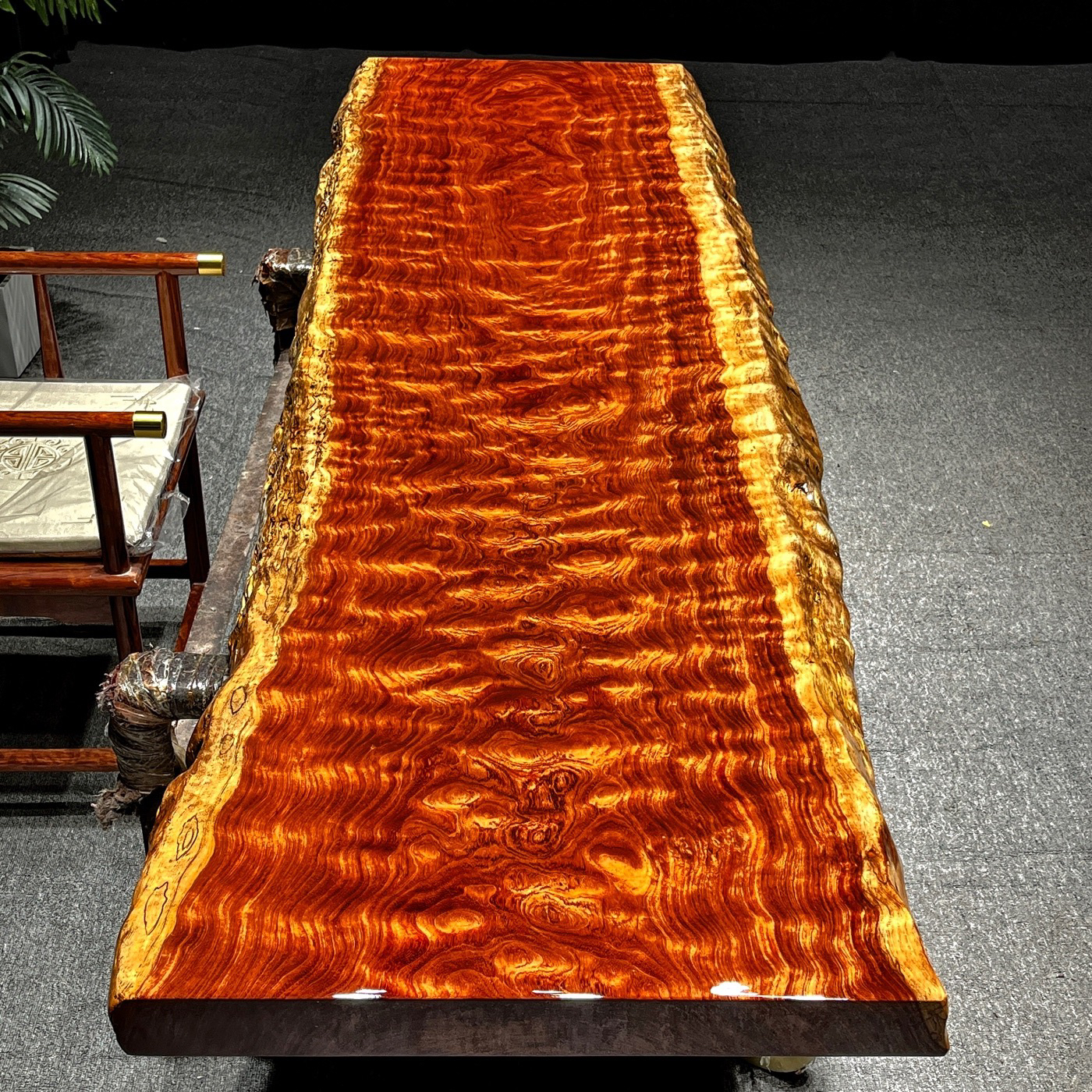 巴花大板 翻盖倒盖自然边 258*72*7.2咨询客服更优惠