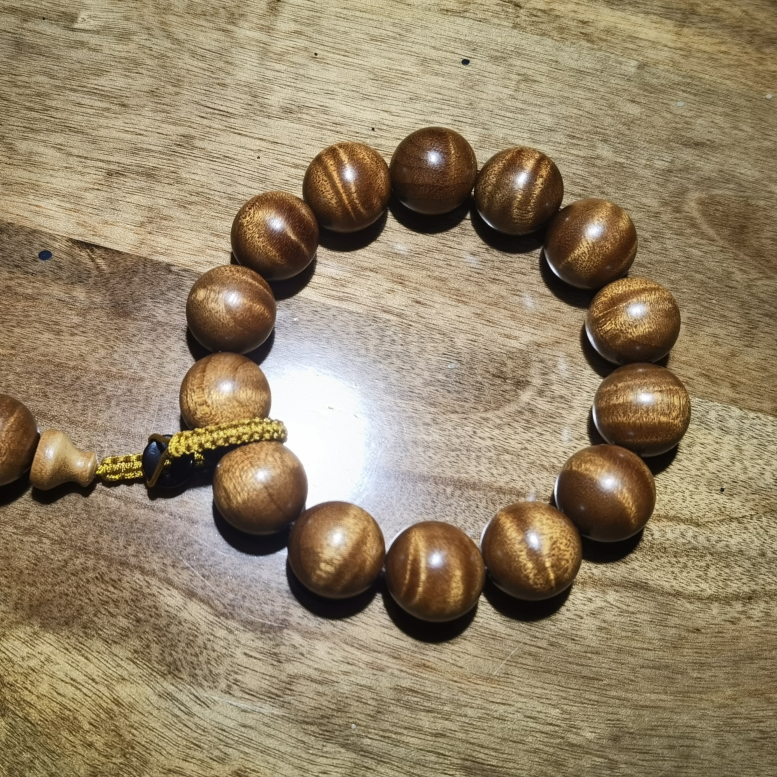 金丝楠拆房老料1.5佛珠手串，色泽黄中泛红 香味浓郁沉稳幽香