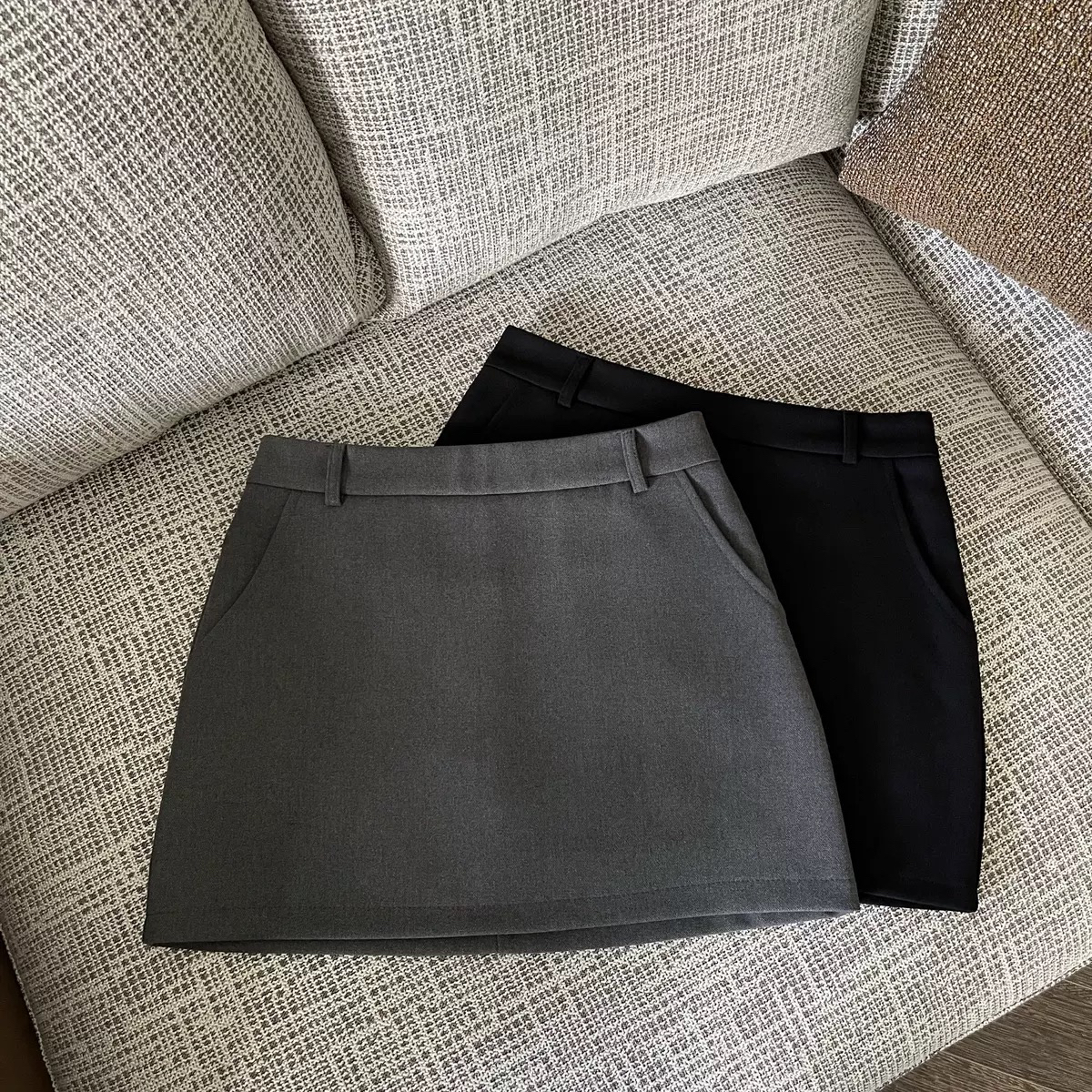 FASC自制 秋冬新款灰色半身裙女包臀裙a字短裙韩版高腰黑色西装裙