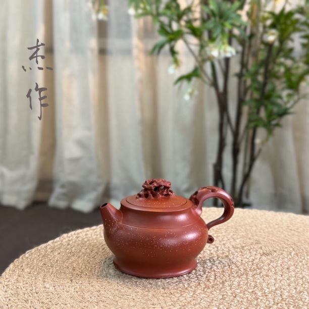 徐文杰《烛夜》260cc 朱泥全手工原创铺砂太湖石紫砂壶