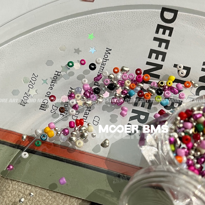 MORE ART 浓郁果汁彩虹糖塑料可爱豆豆混装盒美甲饰品材料素材