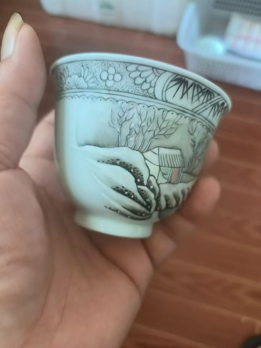 粉彩雪景图茶杯全品