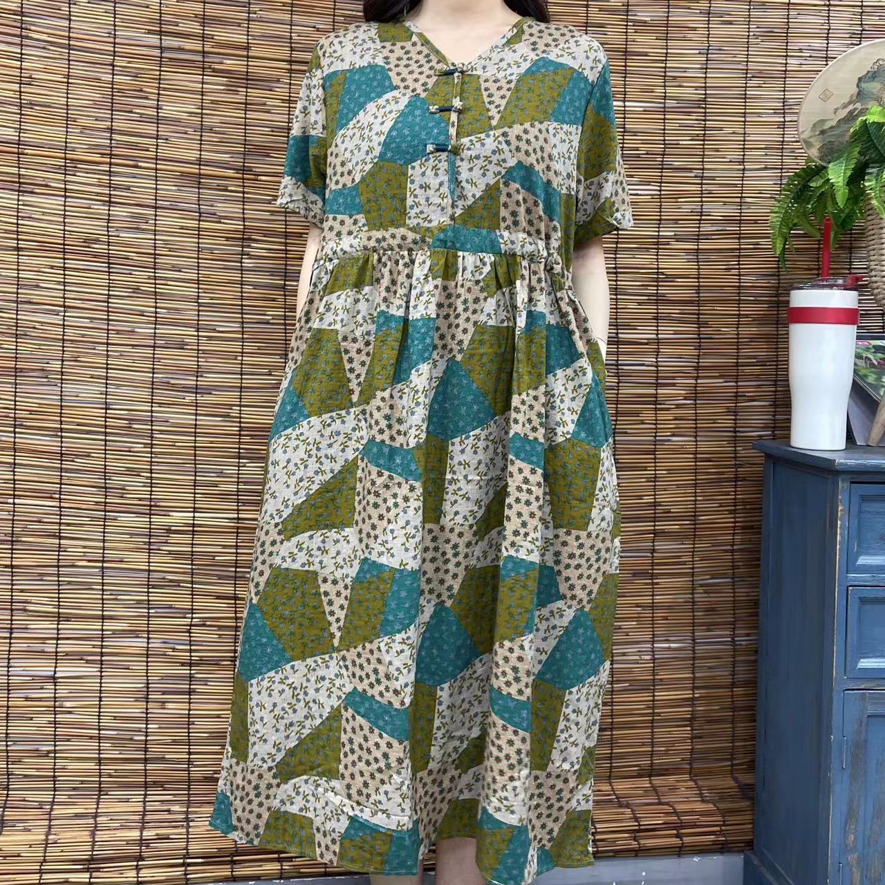 9165夏季新款时尚气质显瘦减龄短袖连衣裙