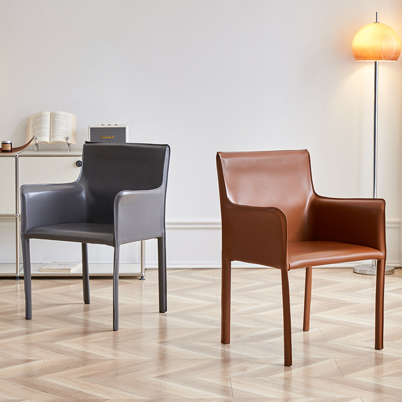 【新品上市】意式马鞍皮扶手餐椅北欧现代简约家用高端餐厅洽谈椅