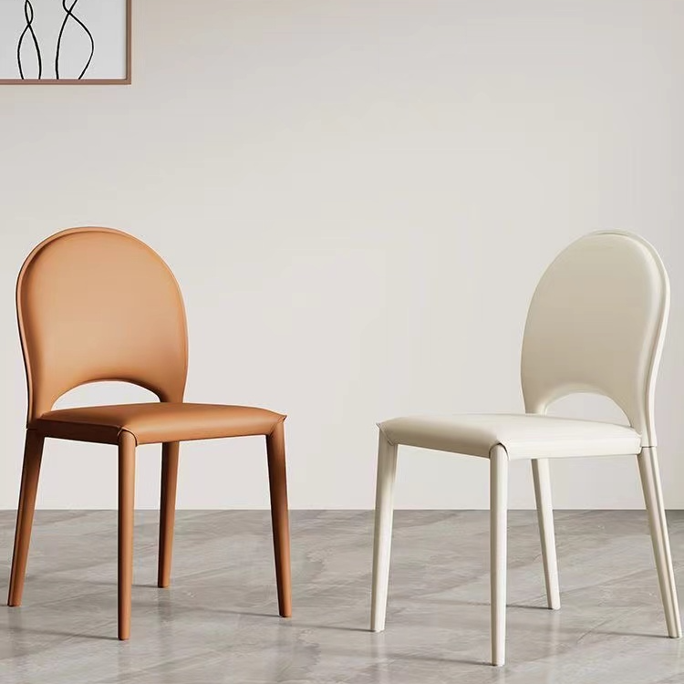 意式马鞍皮餐椅家用北欧轻奢餐厅白色靠背椅子简约奶油风吃饭凳子