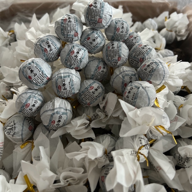 【公弄山古树】自家古树普洱茶生茶龙珠