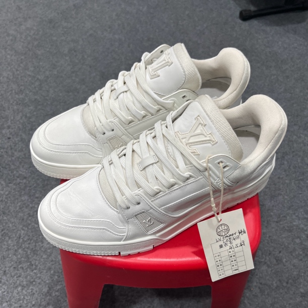 Lv trainer纯白 41.5码 鞋