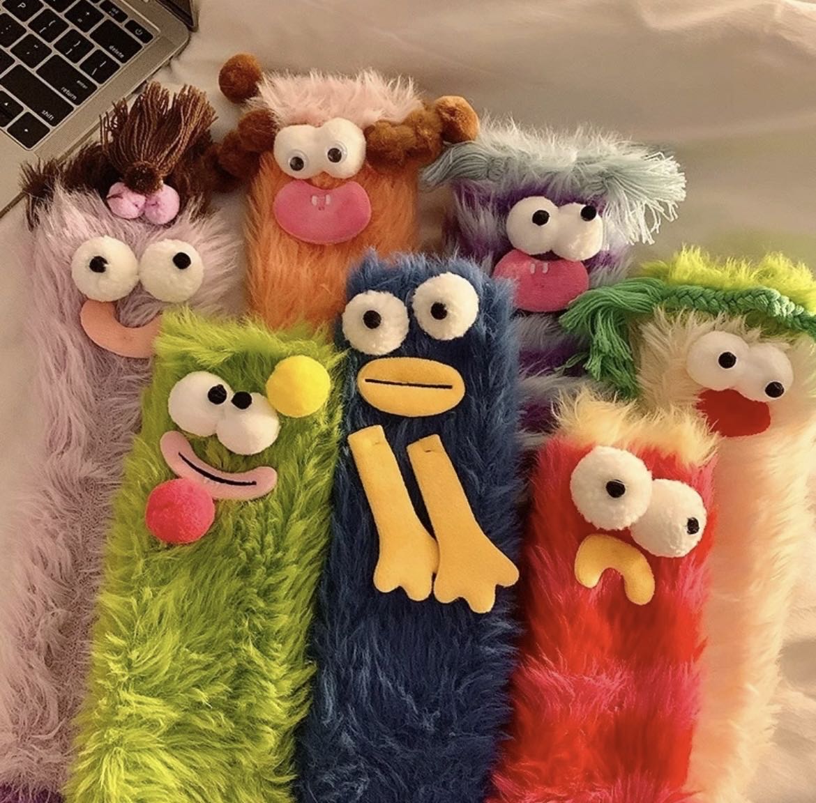 丑袜子毛绒珊瑚绒地板袜子加厚保暖冬天卡通中筒毛巾女睡眠袜