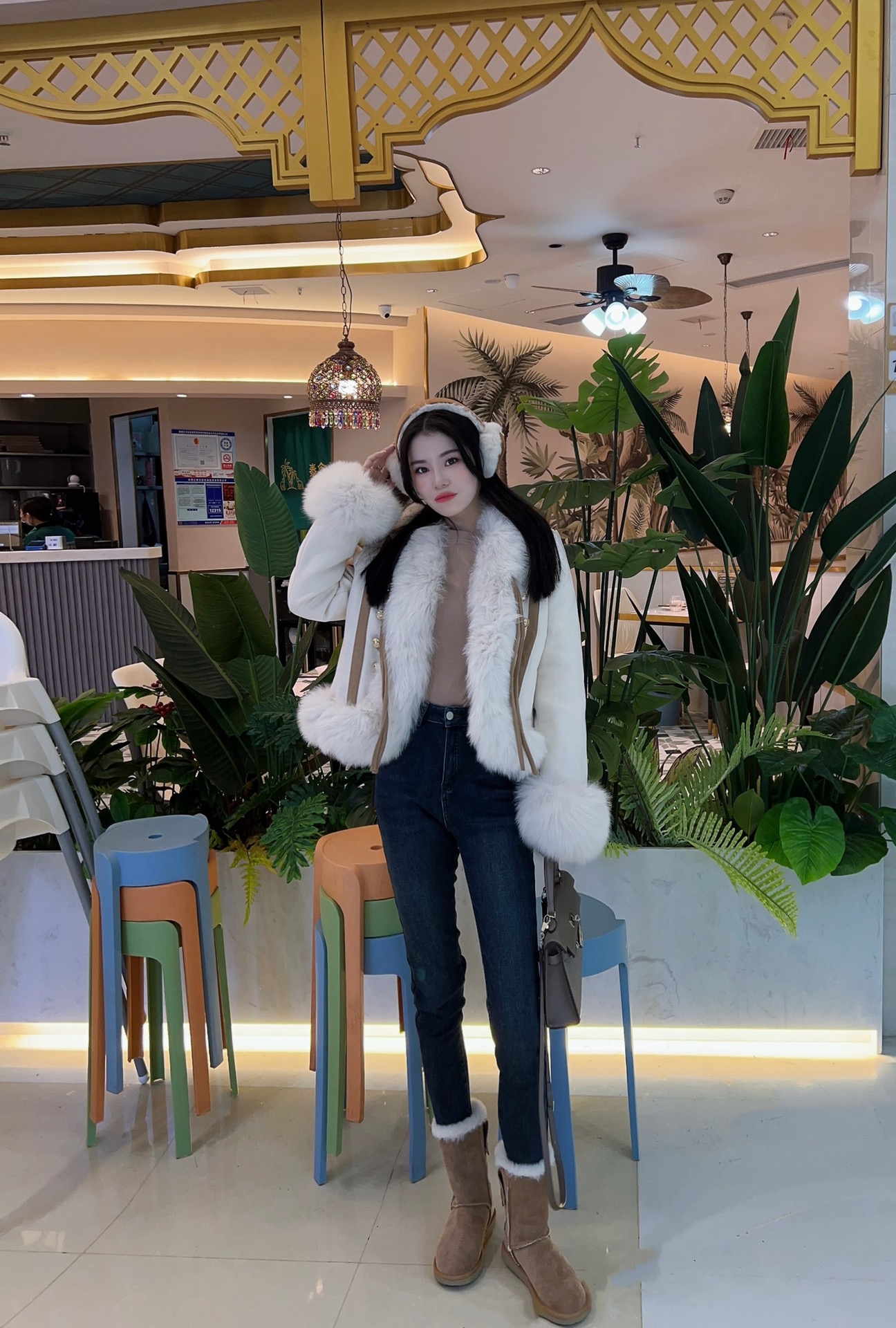 洋气yurongfu草草外套