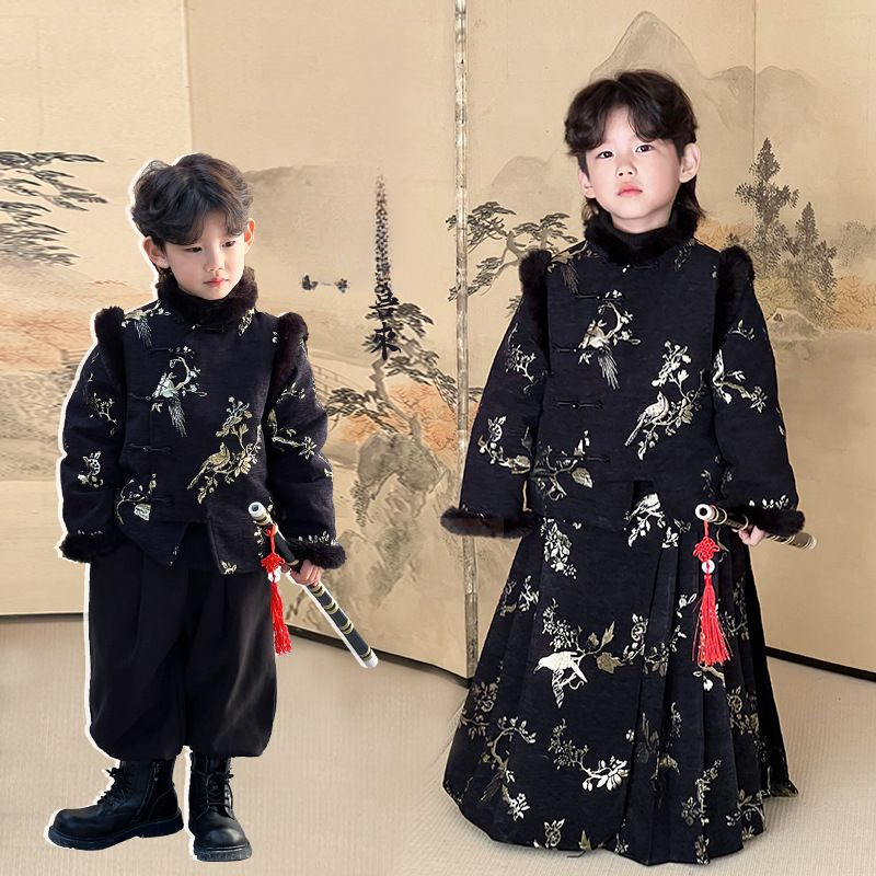儿童冬季唐装2023新男童小少爷汉服新中式马褂套装马面裙年服