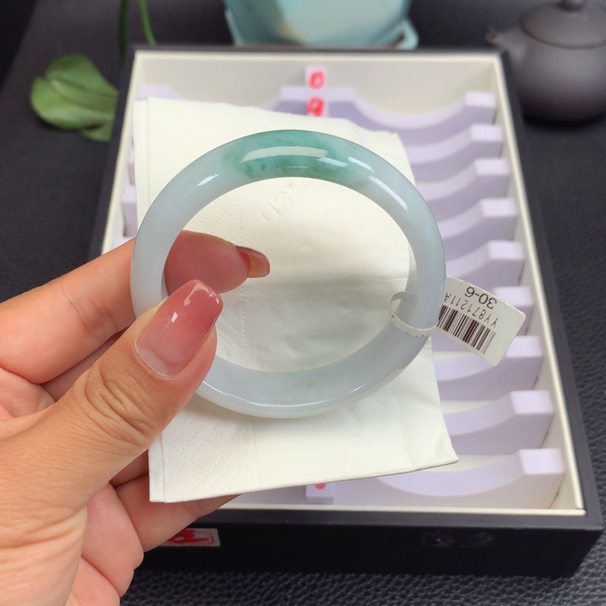 【闪购商品】翡翠手镯未镶嵌56