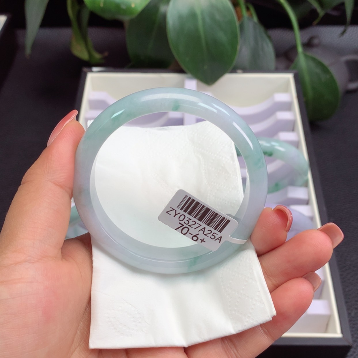 【闪购商品】翡翠手镯未镶嵌56.5