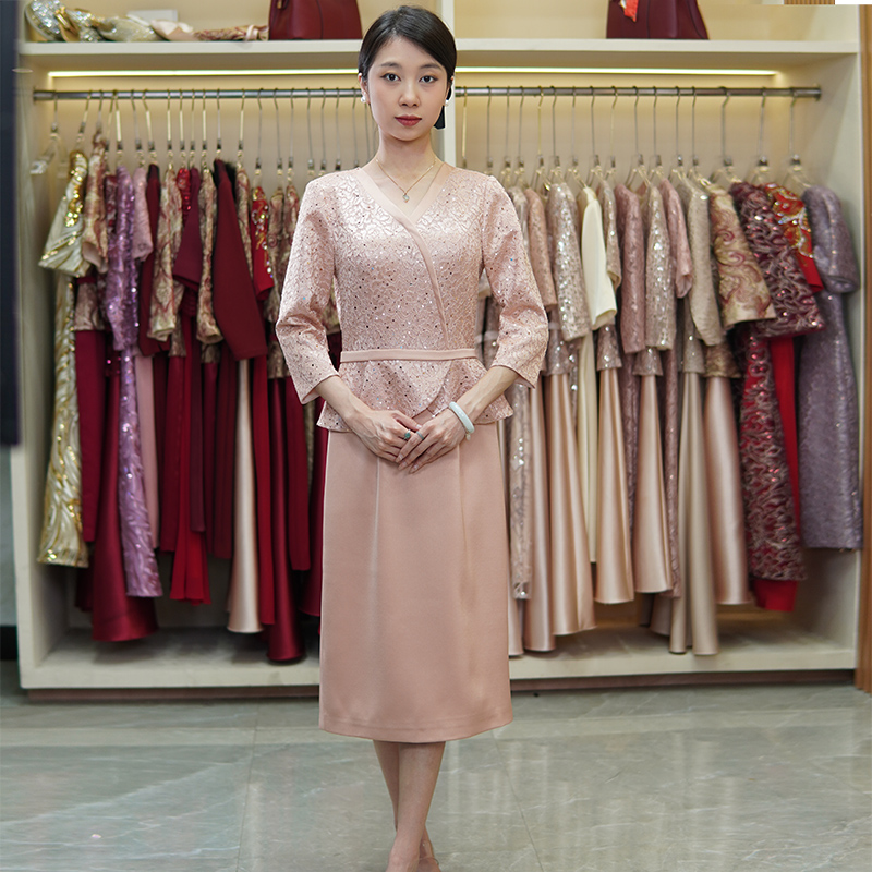 喜婆婆喜妈妈婚宴礼服女2024新款高端显瘦假两件套小个子礼服装