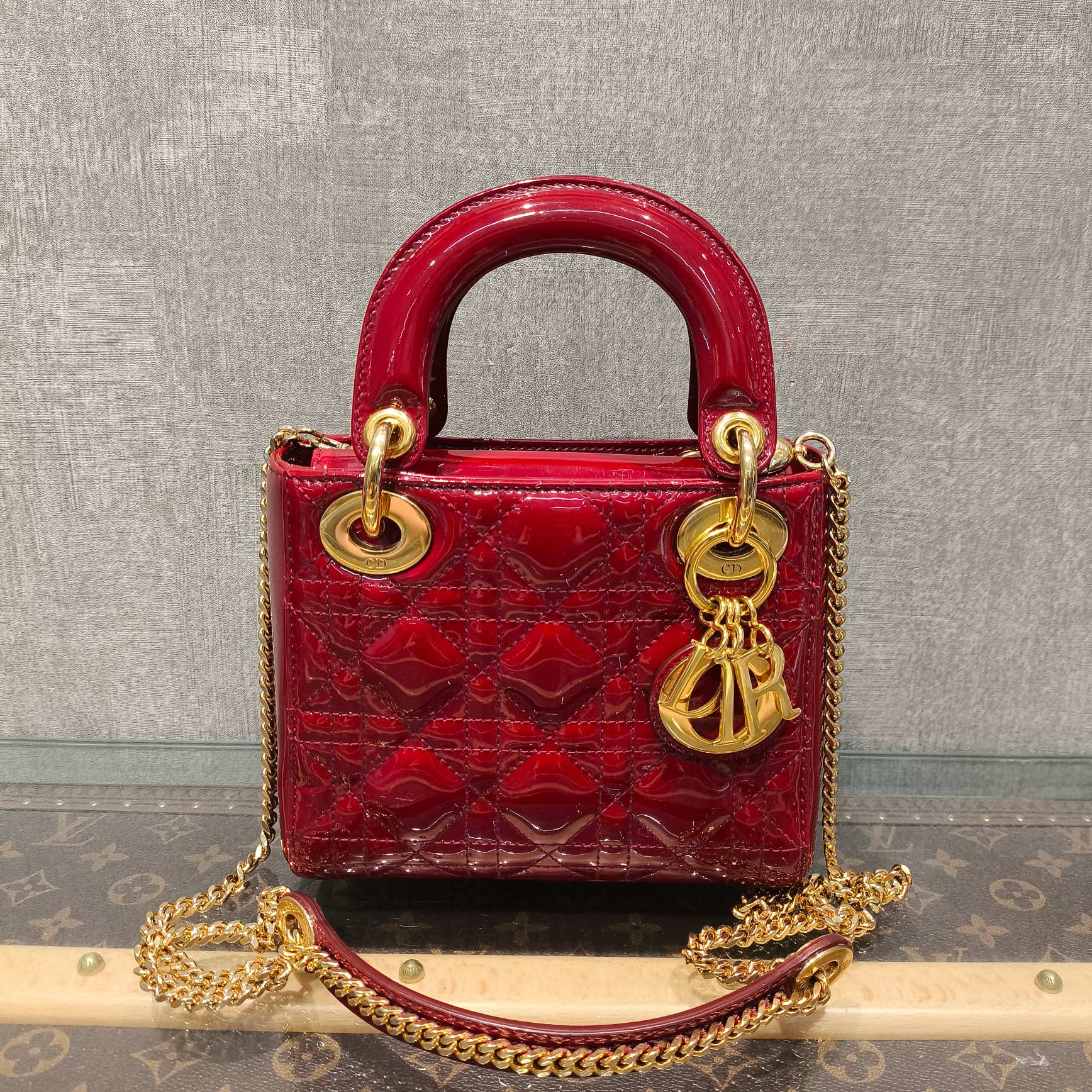 95新 DIOR/迪奥 红色漆皮三格戴妃手提斜挎包 30736
