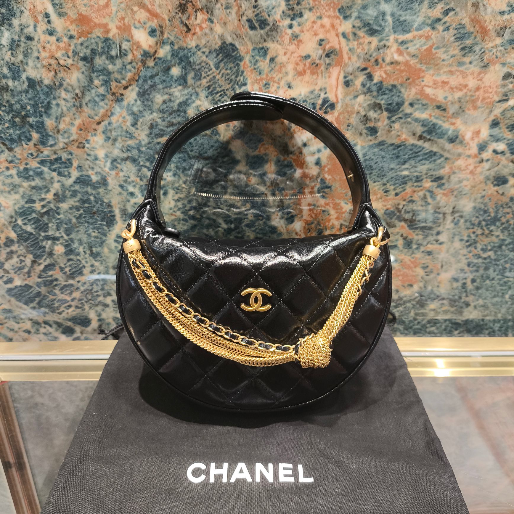 99新 Chanel/香奈儿 24A油蜡牛呼啦圈手提包 24877