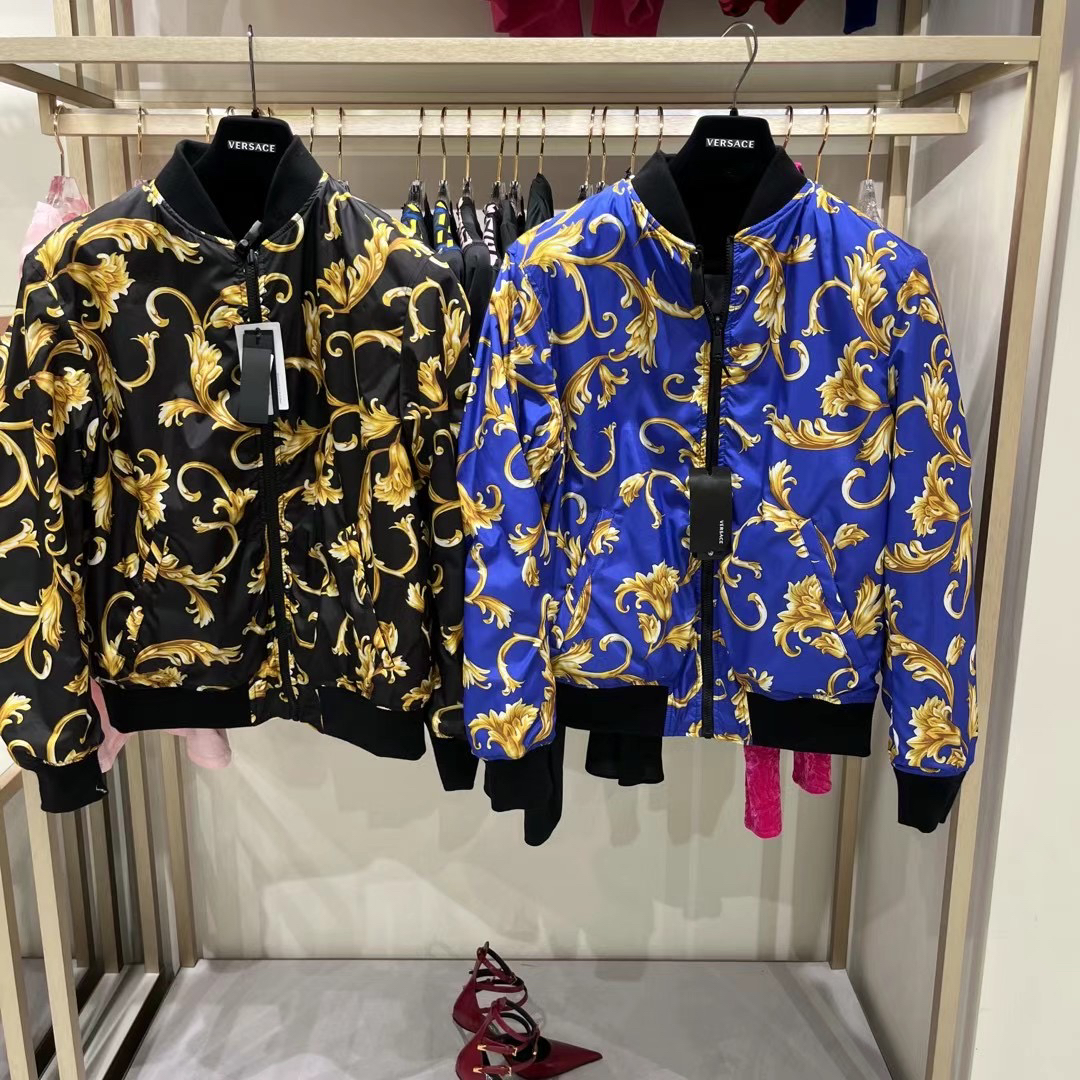 全新未使用 Versace/范思哲 凡凡欧奢男士双面穿棉服外套回国3周