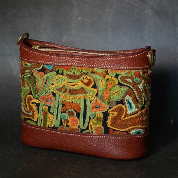 缦物 原创头层牛皮小流浪包单肩包斜挎包腋下包老绣版