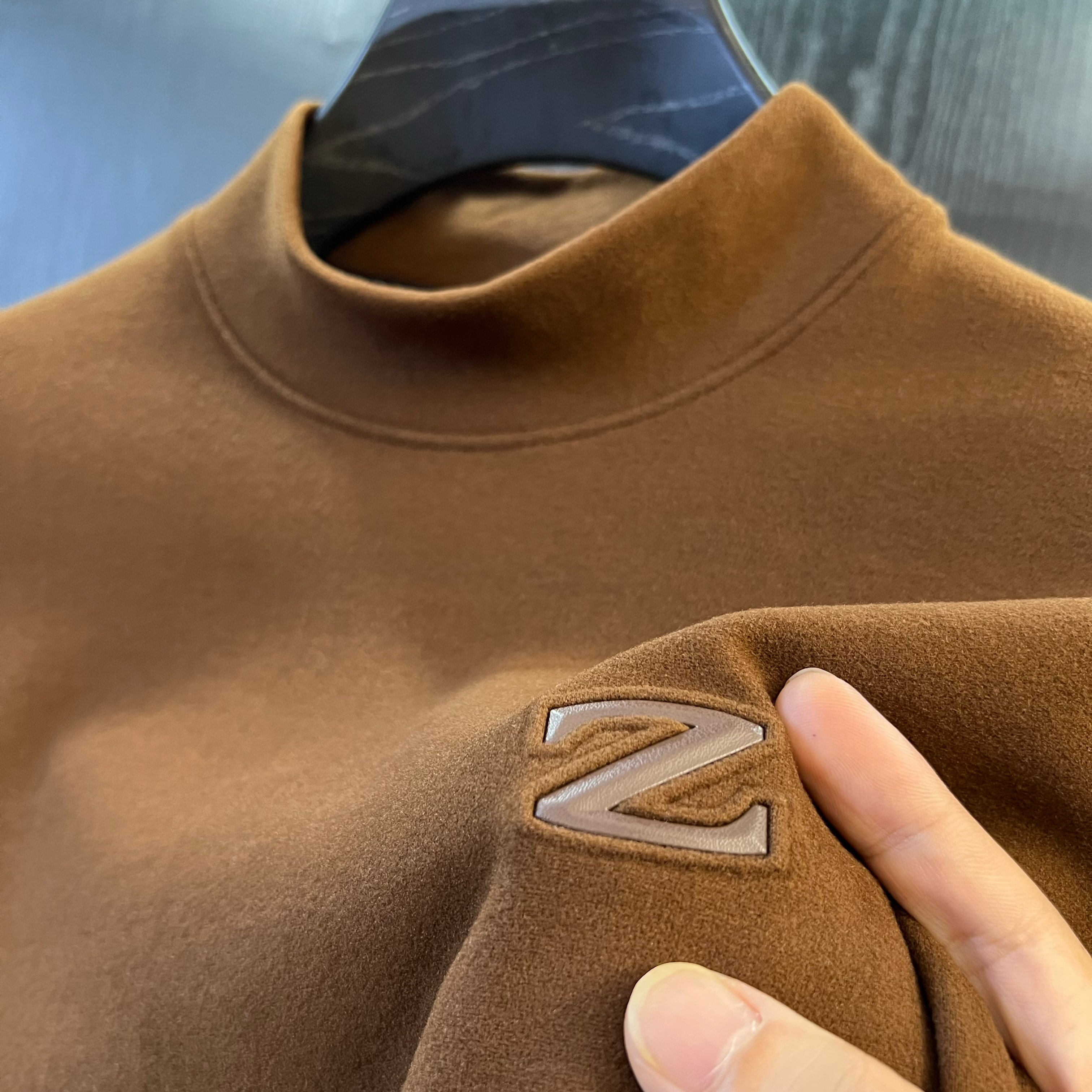 2025秋冬男士半高领保暖打底衫时尚长袖纯色百搭修身德绒T恤