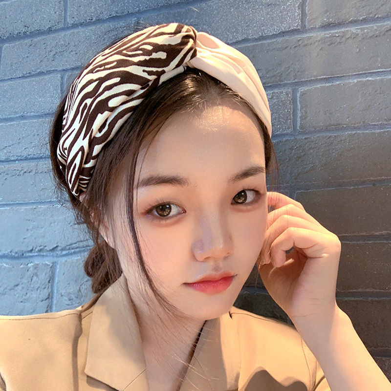 布艺发饰 发箍女百搭韩版网红气质宽边大蝴蝶结外出森系甜美压发
