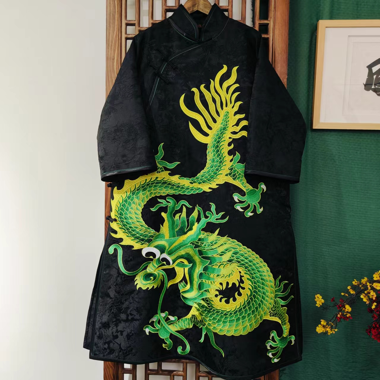 凤徕兮私人定制黑底黄绿龙刺绣斜盘扣小立领棉服（LS433) 棉