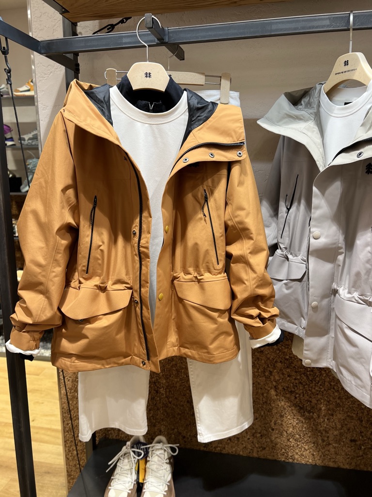 可隆23女春秋GoreTex戈尔冲锋衣休闲上衣外套修身透气JKJGW23212