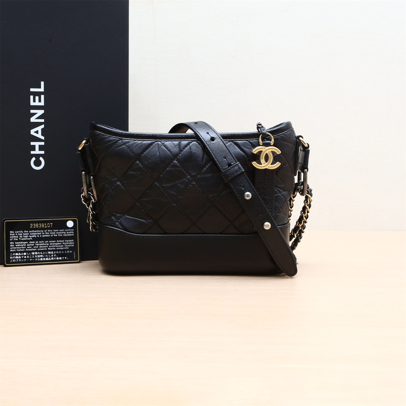 99新 Chanel/香奈儿 小花攀攀流浪包小号 20cm 黑色 皮革C 23开