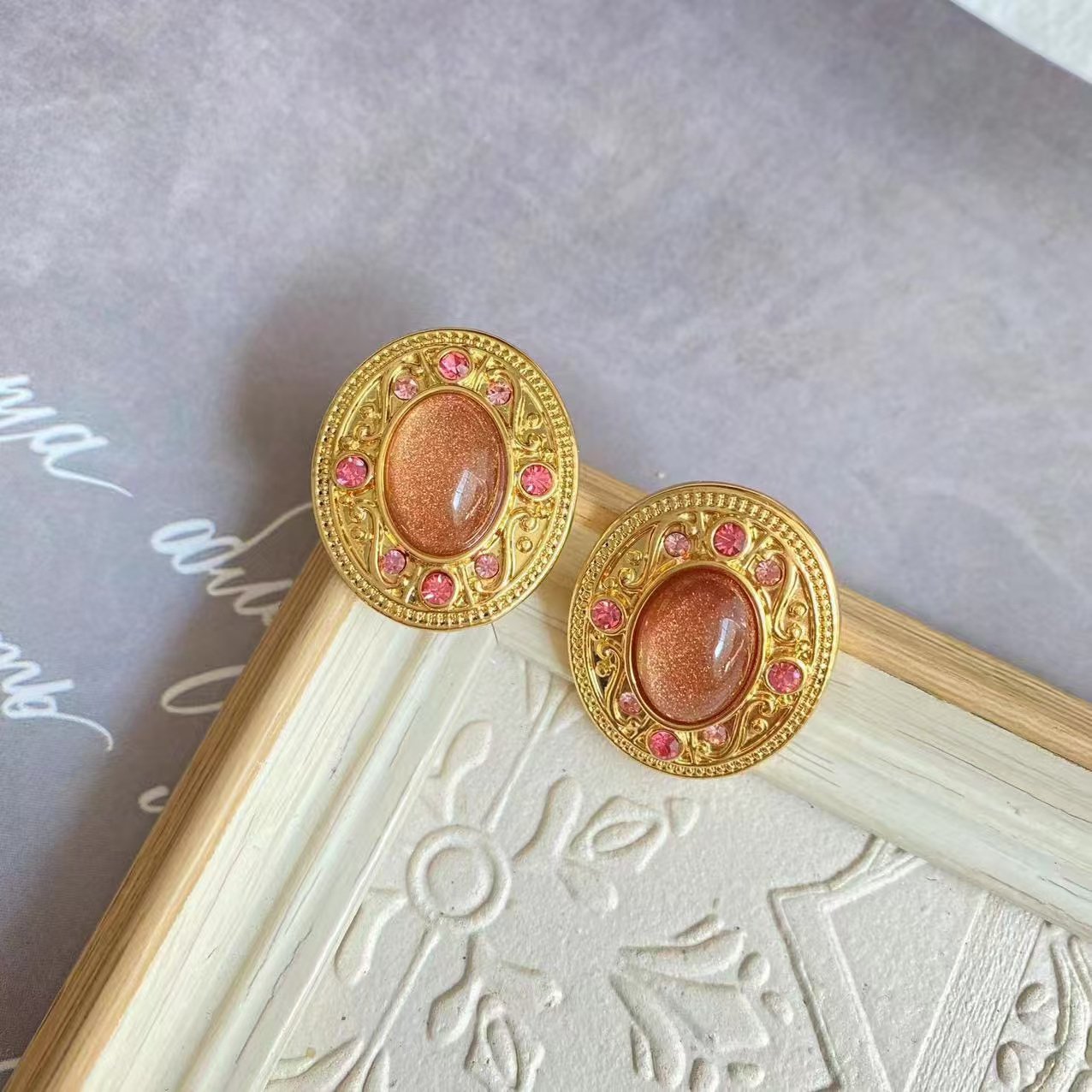 铜合金耳饰 复古宫廷风耳钉时尚轻奢气质耳环法式925银针