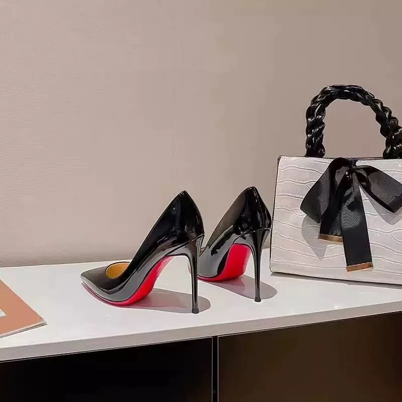 夏雪儿女鞋2024秋冬新款百搭漆皮法式高跟鞋女细跟性感职业尖头鞋