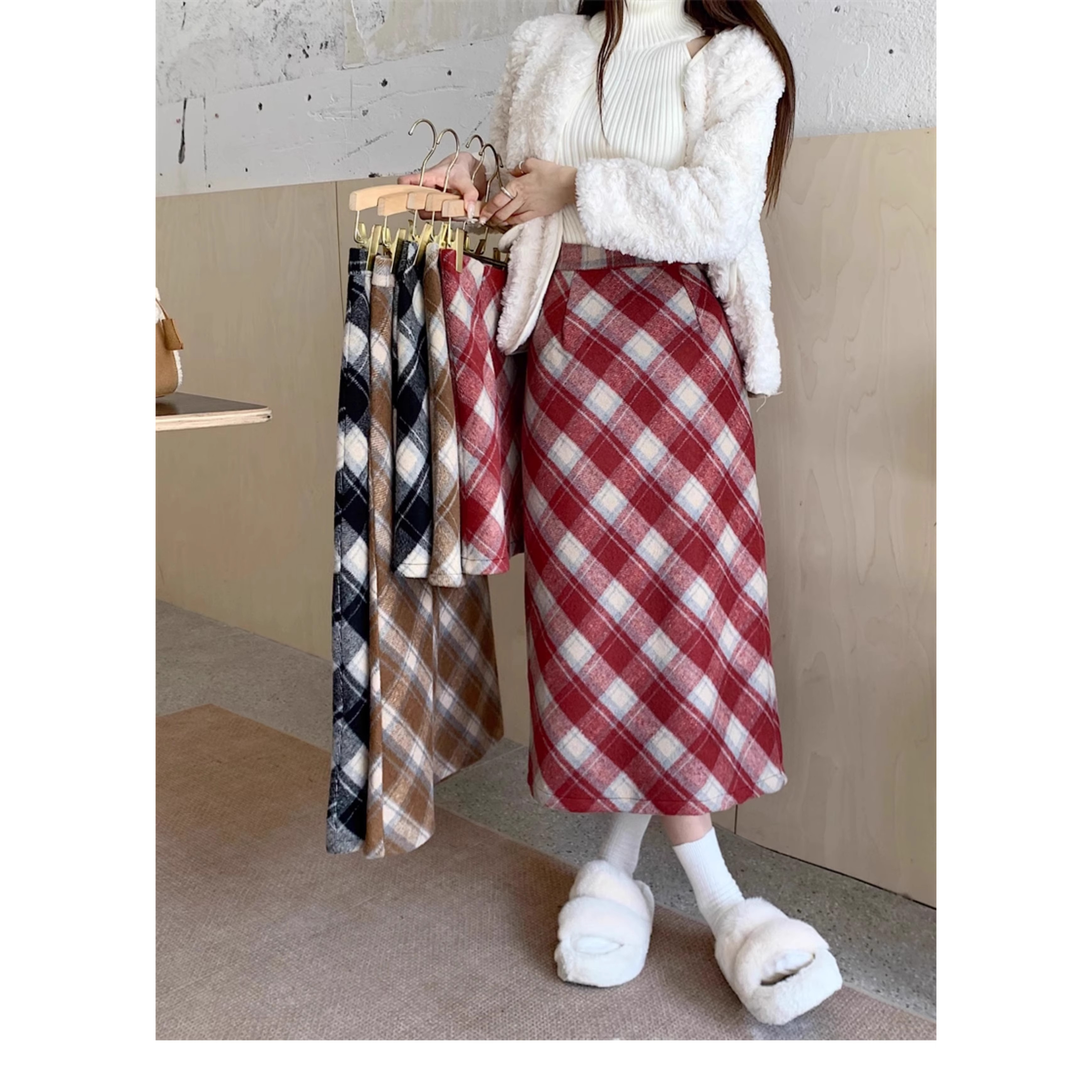 高腰格子毛呢半身裙女秋冬2024年新款复古格纹包臀裙短裙A字裙子