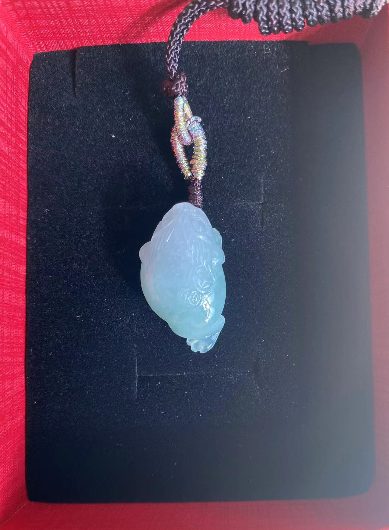 缅甸翡翠A货吊坠气质雕刻精雕锁骨链冰透精美俏色时尚颈饰