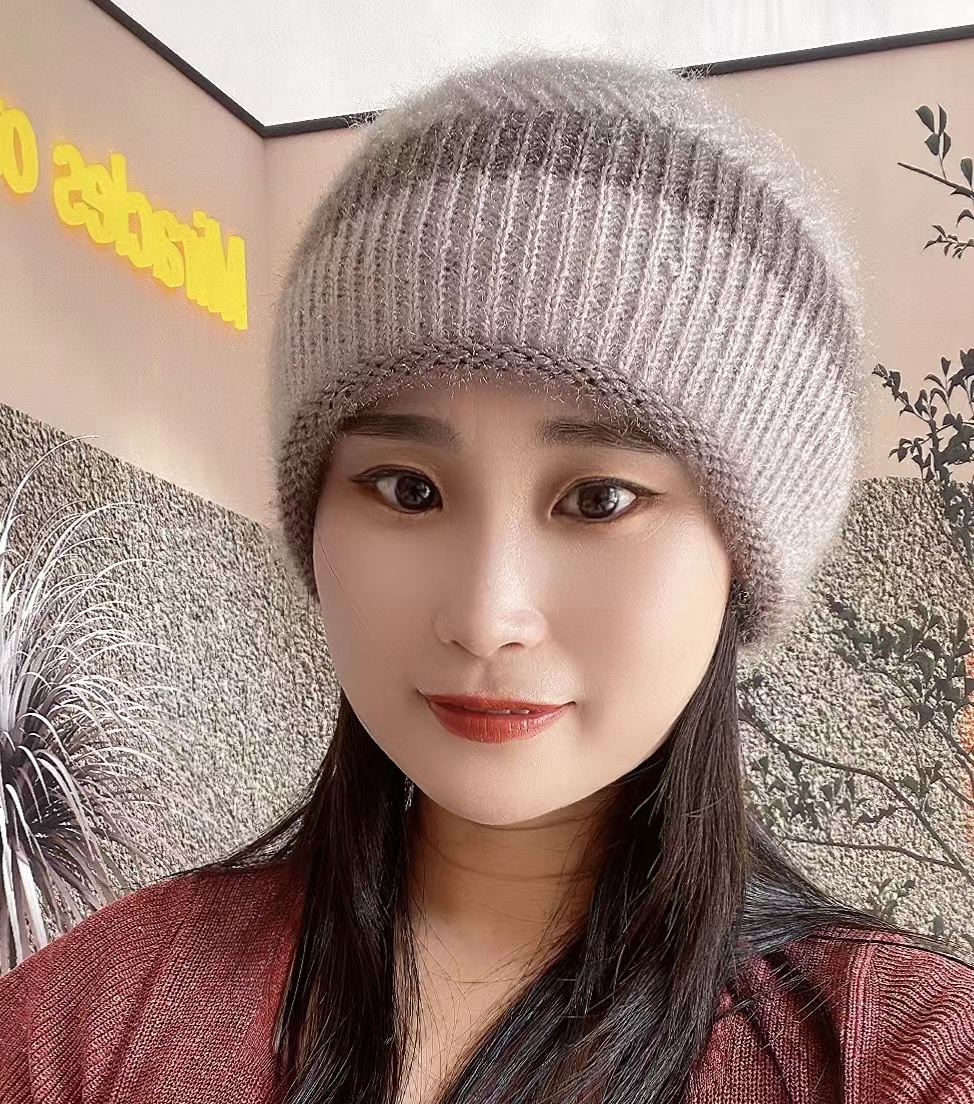 秋冬季新款松鼠绒针织时尚百搭撞色条纹贝雷女帽双层加厚保暖帽子