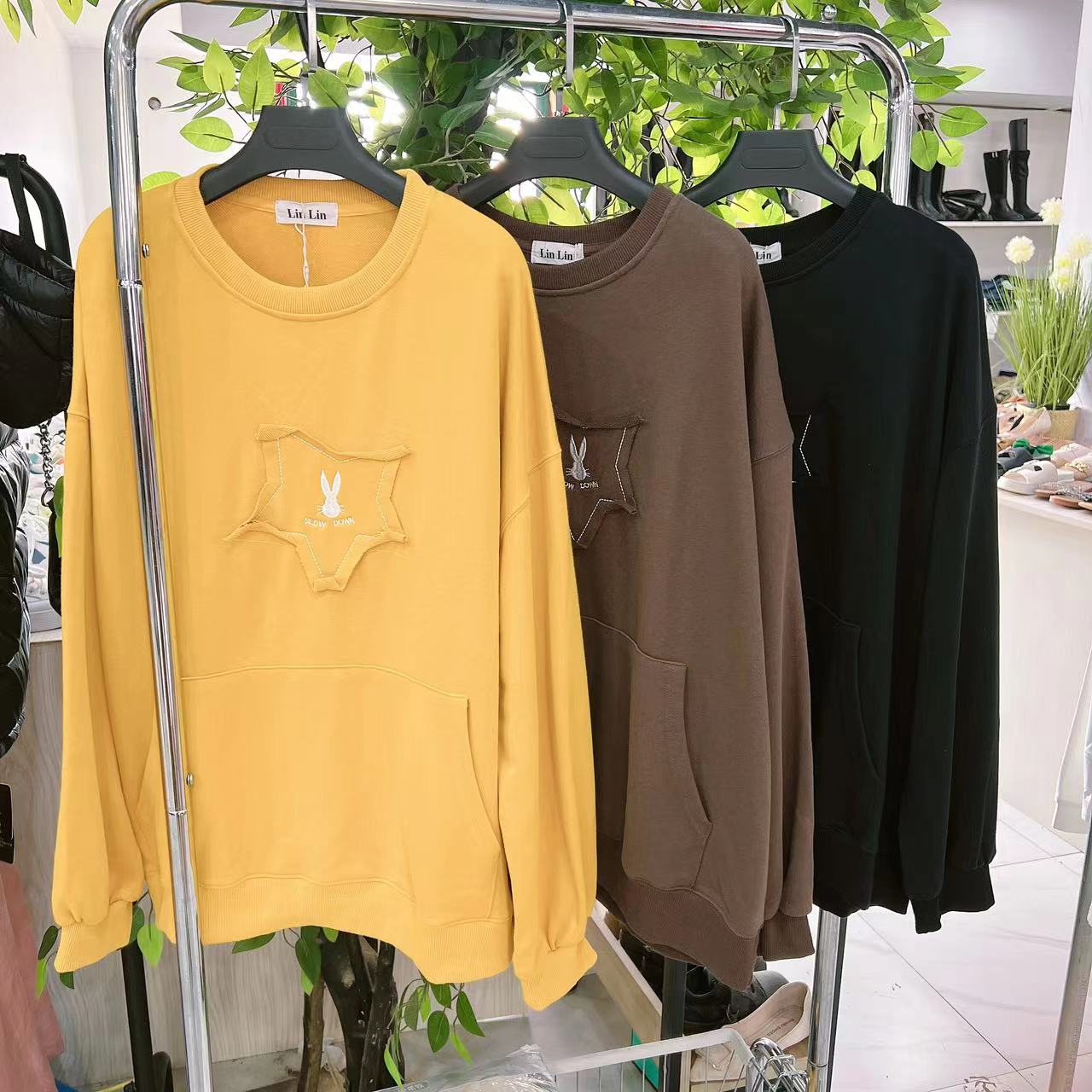 8016款五角星兔子图案圆领卫衣个别微瑕