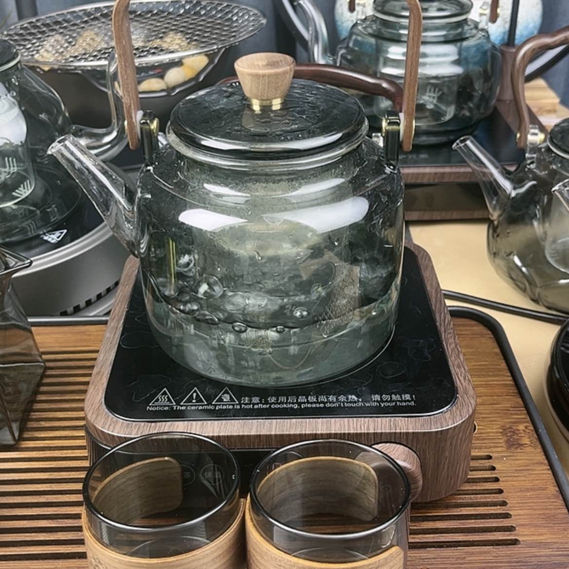 【闪购商品】玻璃1