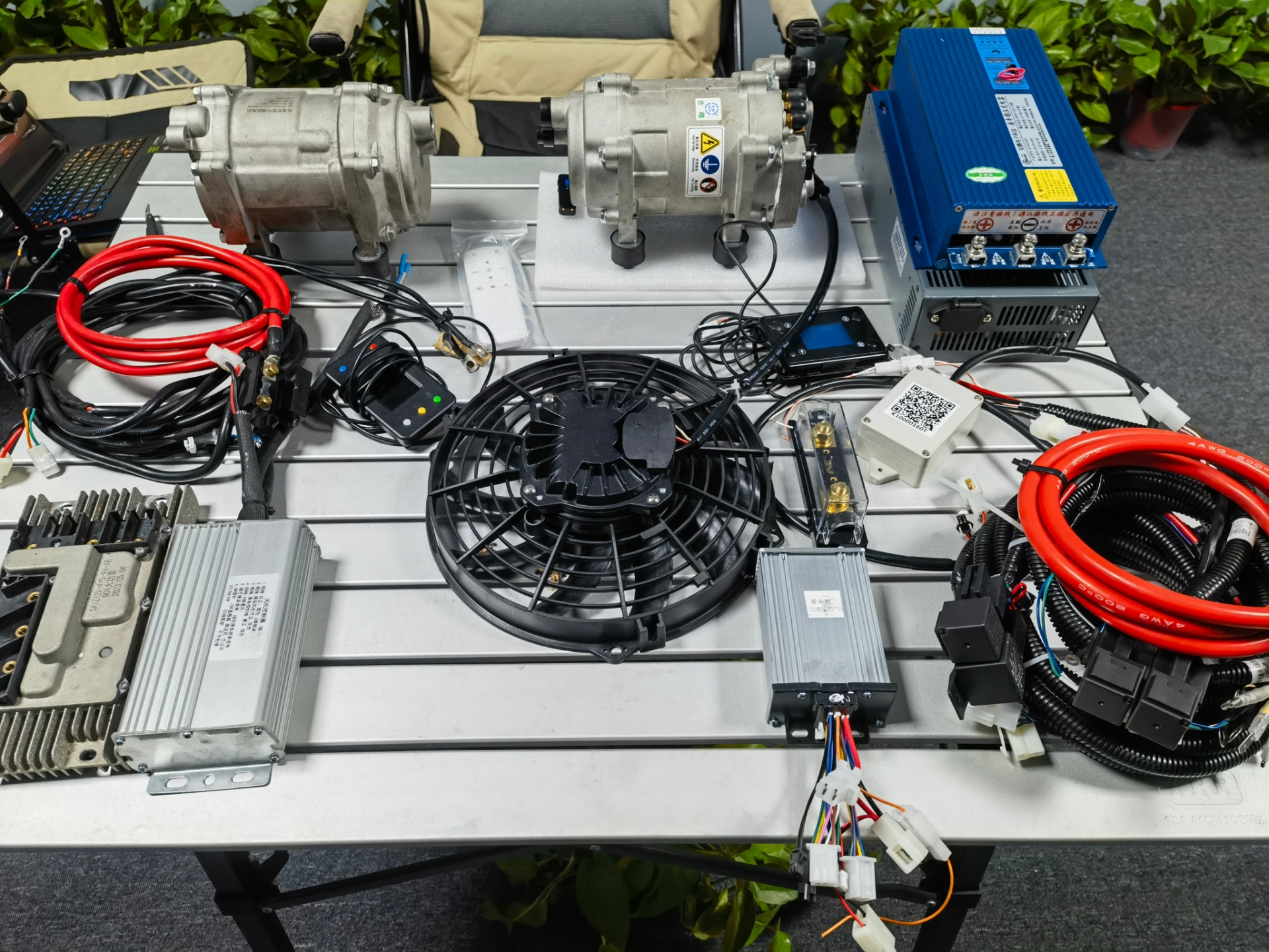 房车床车并联式驻车空调