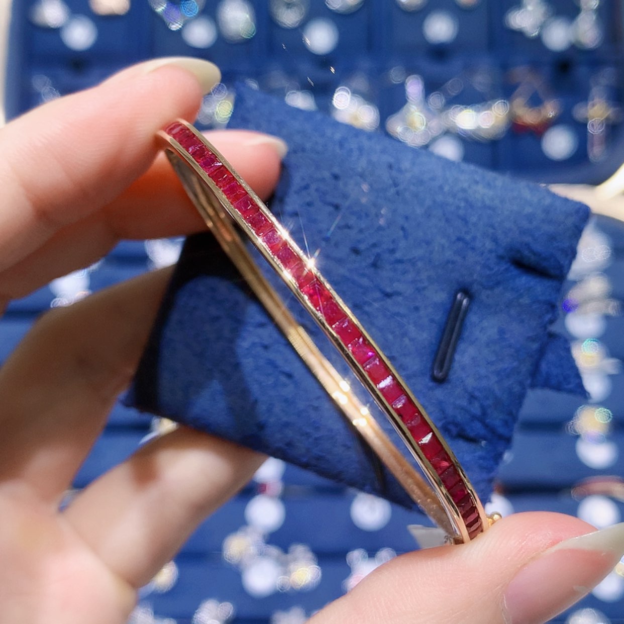 【闪购商品】红宝石手链18K金镶嵌手镯